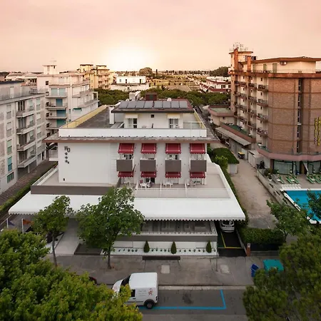 Derby Superior Hotel 3*